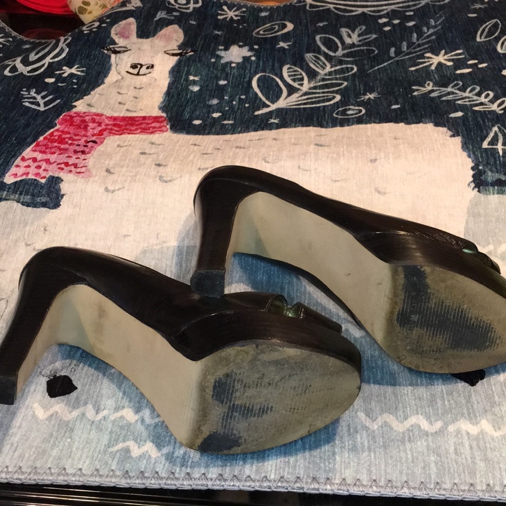 Marc Fisher black leather heels - Picture 5 of 7